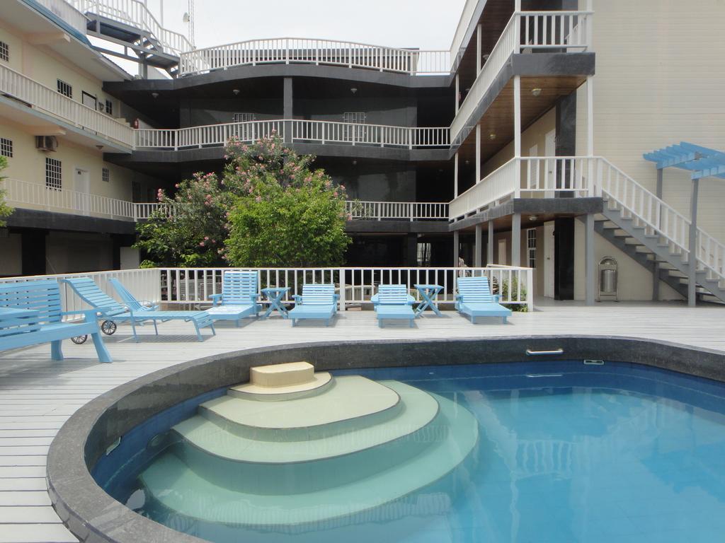 China Town Hotel Caye Caulker Esterno foto