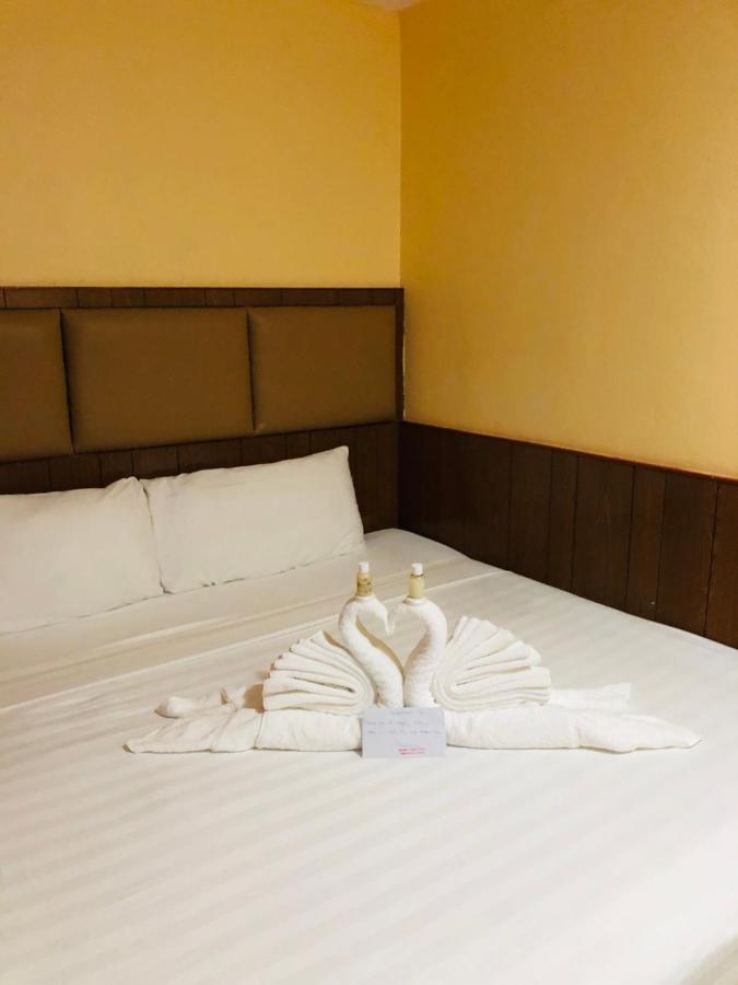 China Town Hotel Caye Caulker Esterno foto